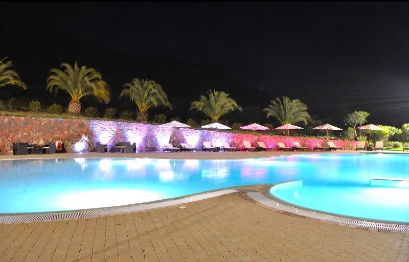Aldeamento Turístico Monte Ricciu 3*